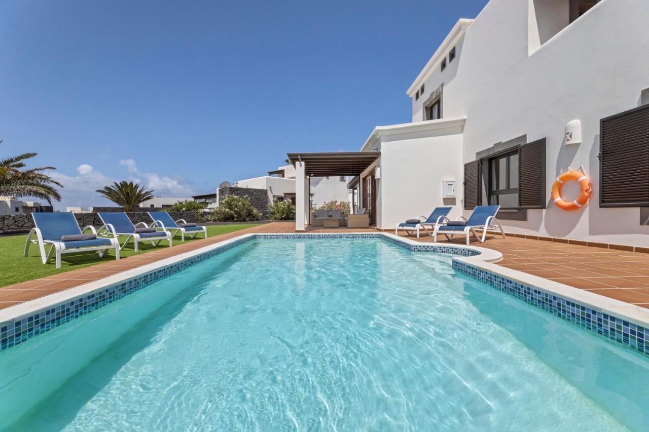 Villa Alana - Vacaciones Y Relax Плая Бланка Екстериор снимка