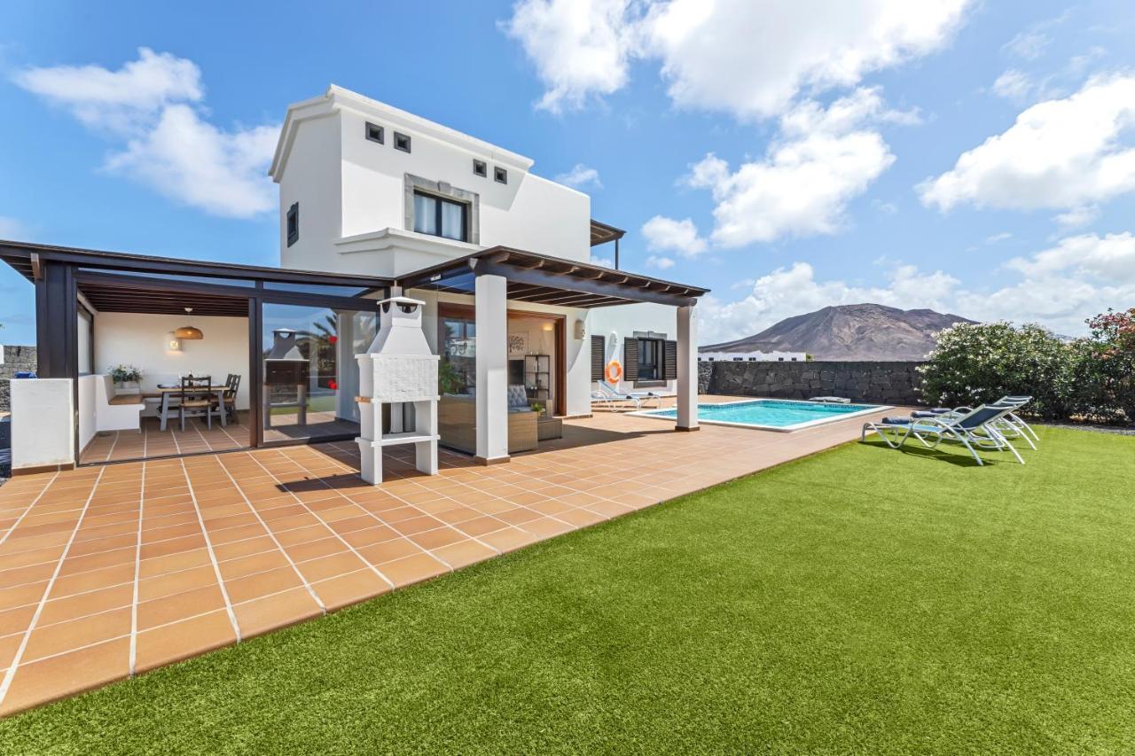 Villa Alana - Vacaciones Y Relax Плая Бланка Екстериор снимка
